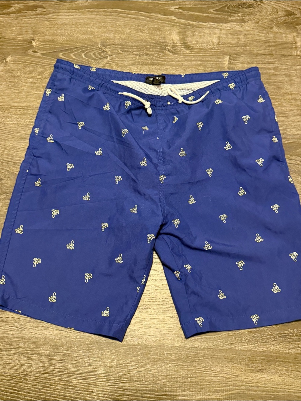 Forever 21 Men Blue Palm Tree Swim Trunks Size M